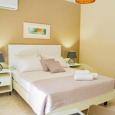 Dina Apartments Argostoli Exterior photo