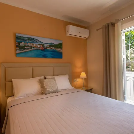 Dina Apartments Argostoli Exterior photo